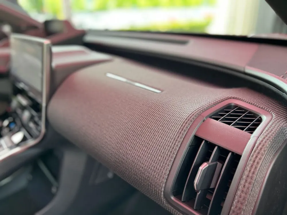 2023 Toyota bZ4X XLE Tech in Heavy Metal 21